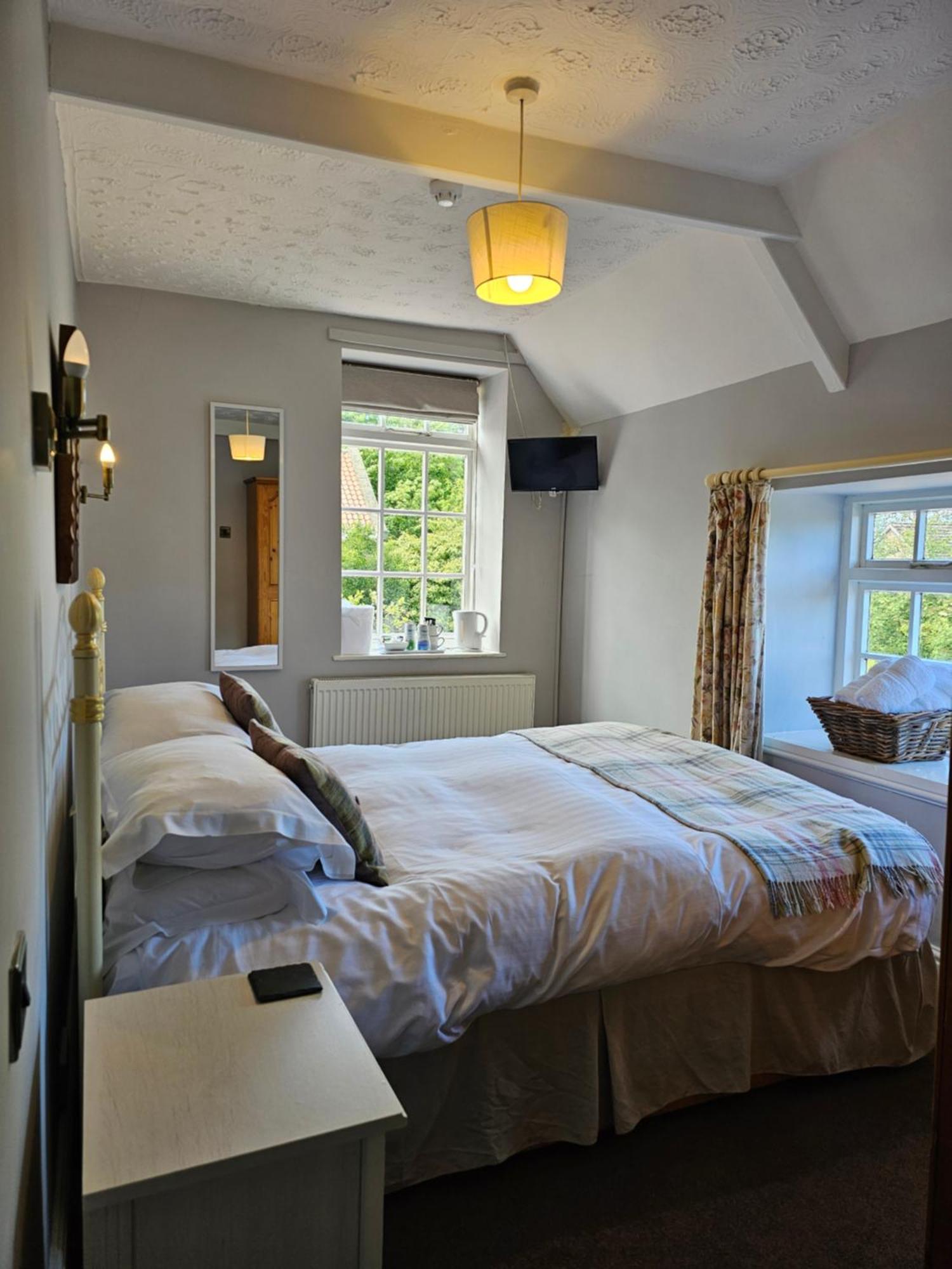 The Pack Horse Inn Chathill Esterno foto