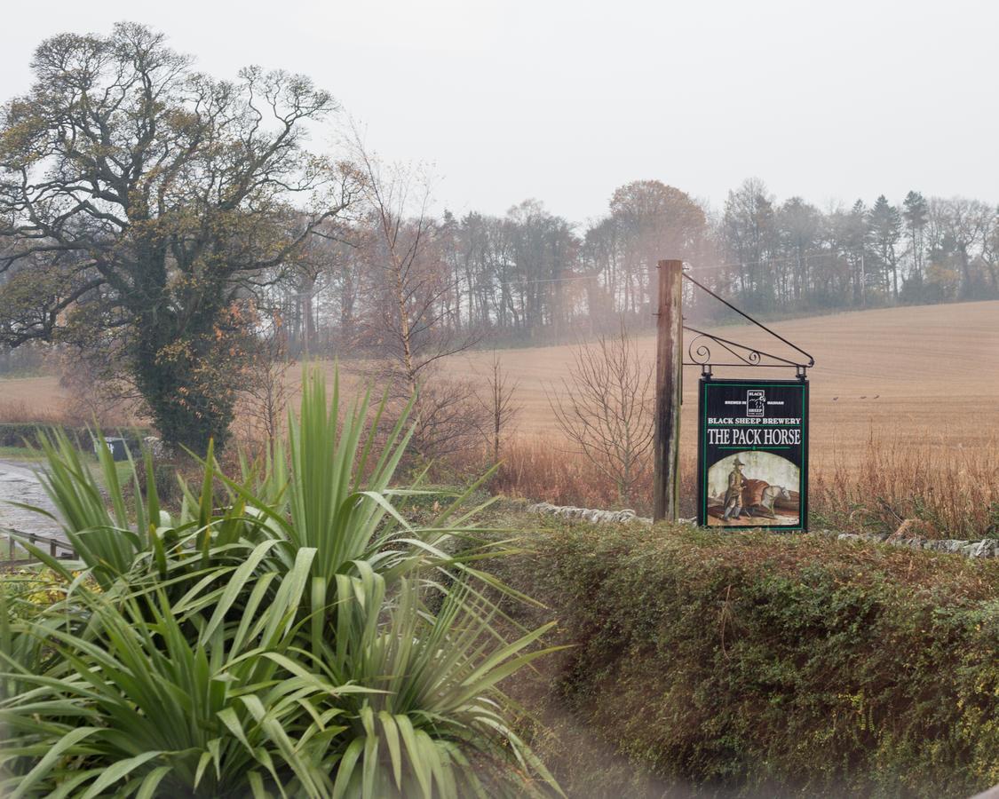 The Pack Horse Inn Chathill Esterno foto